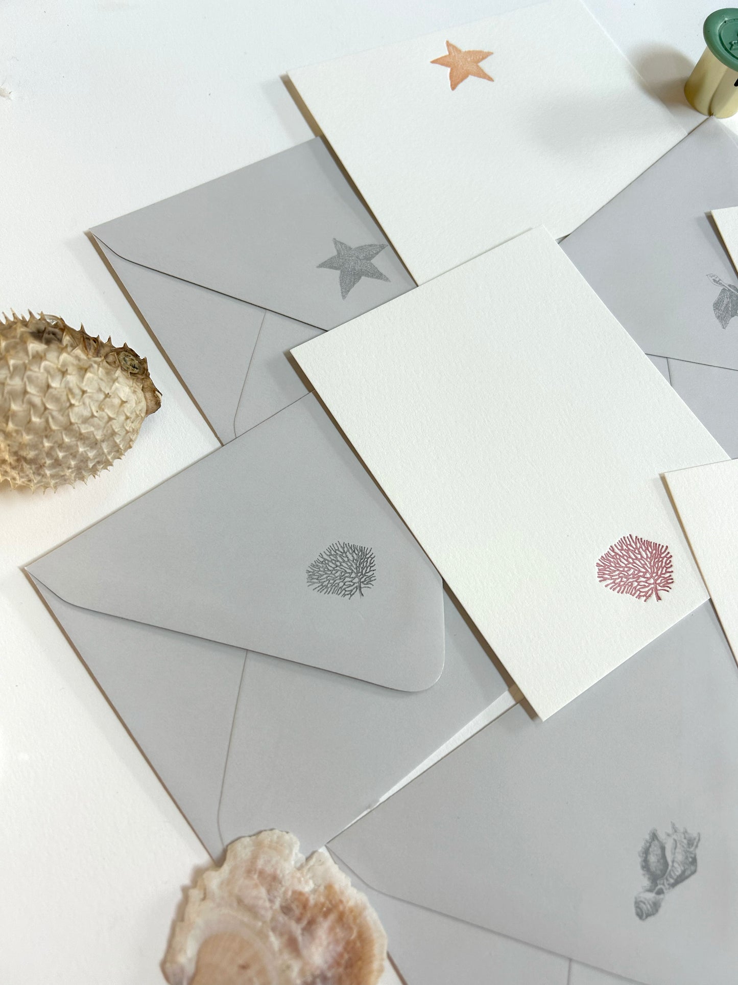 A variety of Rust Belt Love's seaside flat note card collection.